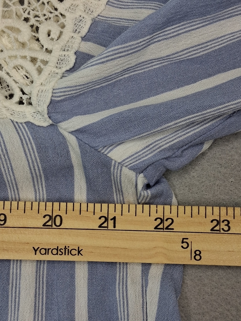 Torrid Blue & White Striped Lace Blouse Size 00 Plus 3/4 Sleeve Peasant Cottagec - Picture 8 of 9